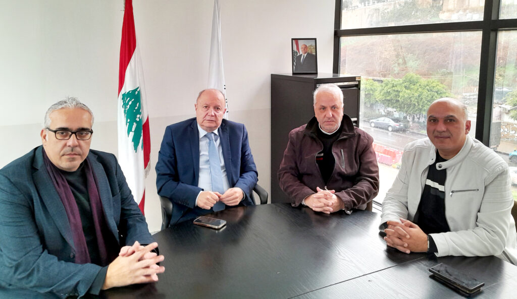 وفد من النقابة في زيارة رئيس الاتحاد العمالي العام