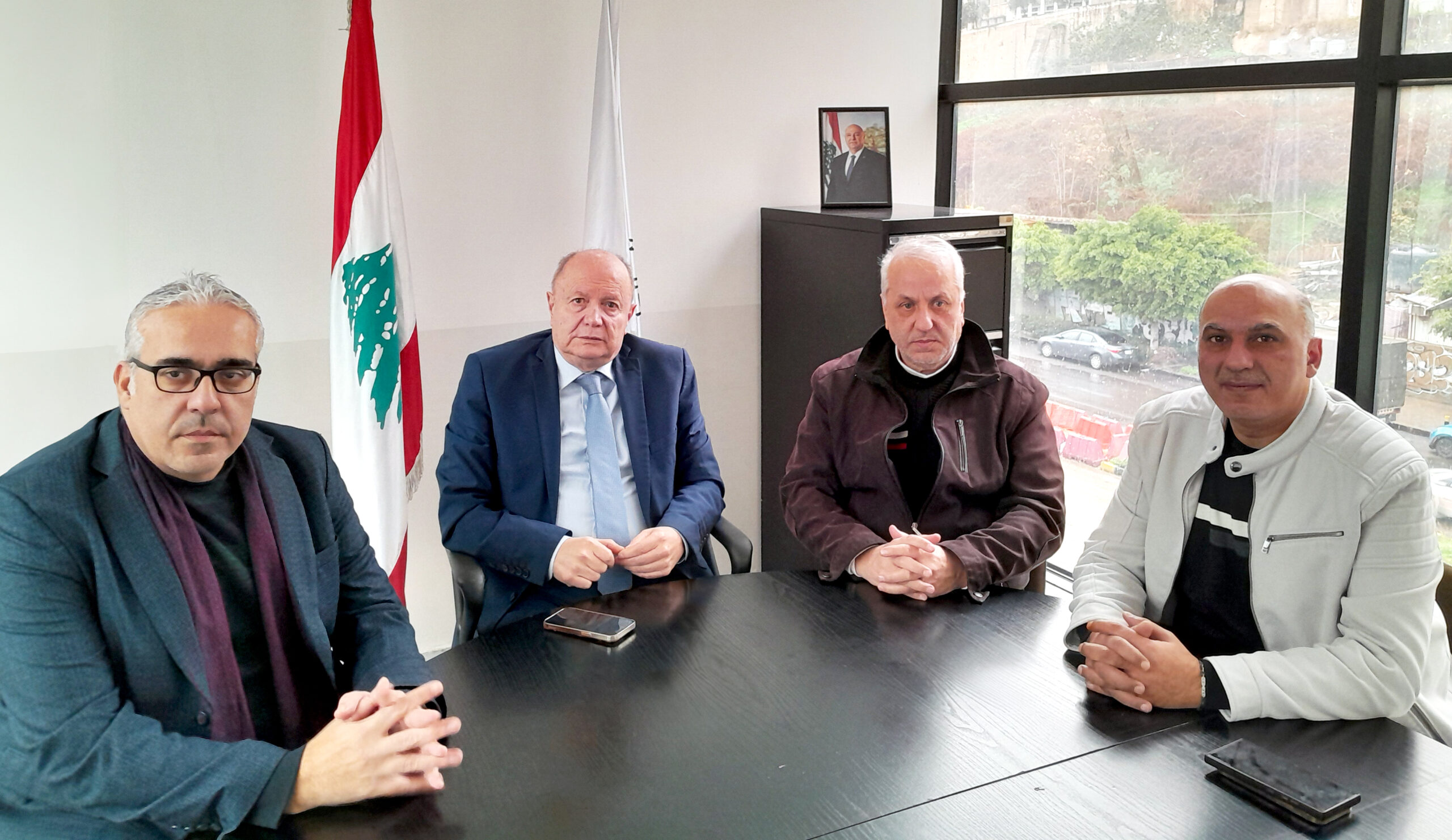 وفد من النقابة في زيارة رئيس الاتحاد العمالي العام