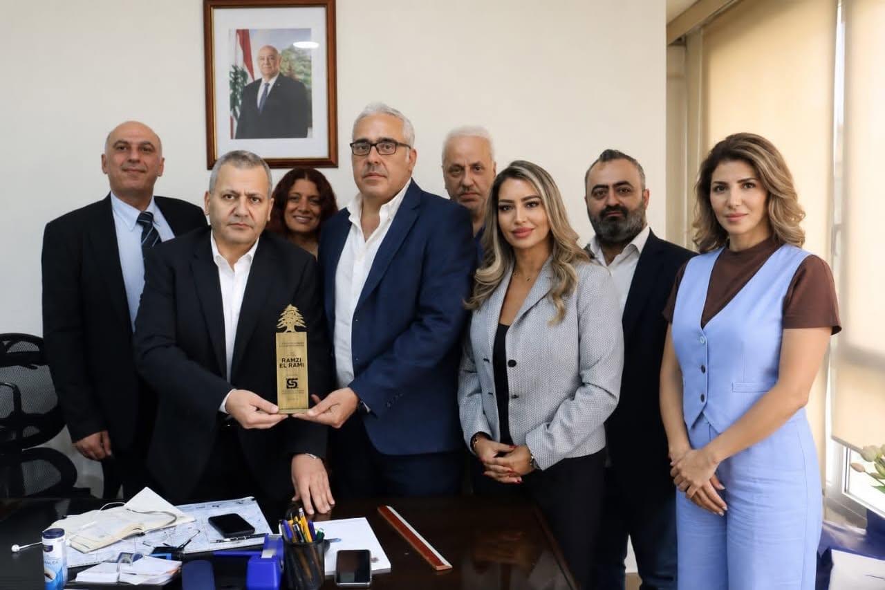 نقابة مصممي الغرافيك تكرم العميد رمزي الرامي
